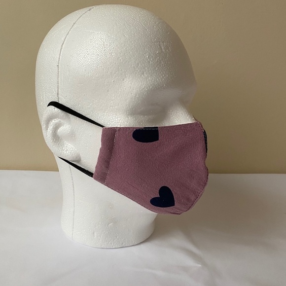 HEARTS DESIGN | FACE MASK | SMALL ADULT - Picture 3 of 4